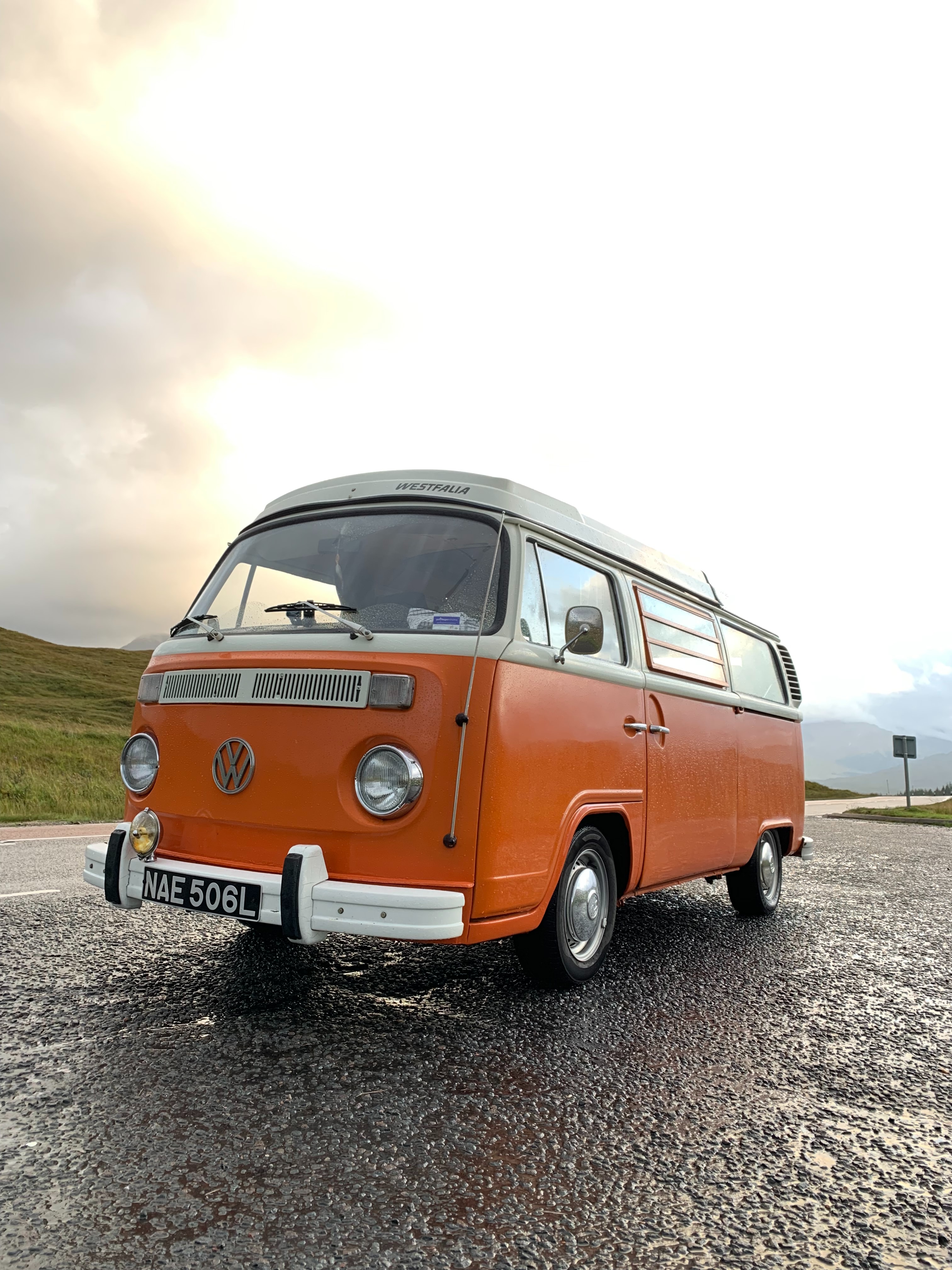 VW Bulli orange